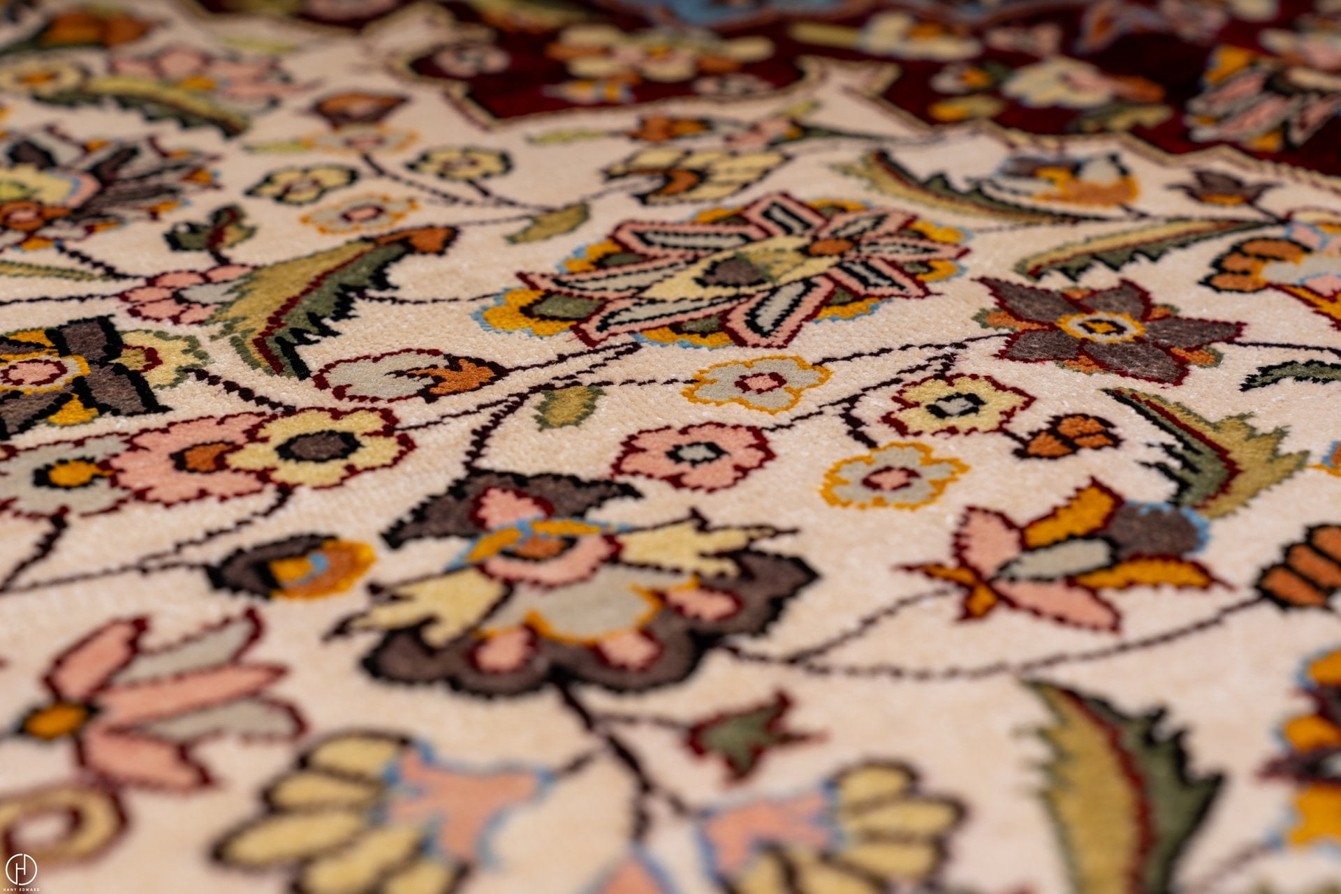 Egyptian Handmade Rug #18 - 132*192cm - Image 9