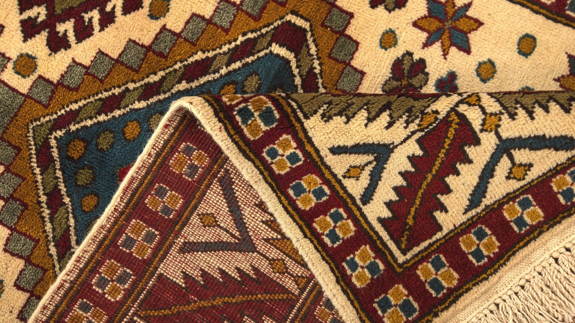 Egyptian Handmade Rug #33 - 136*198cm - Image 9