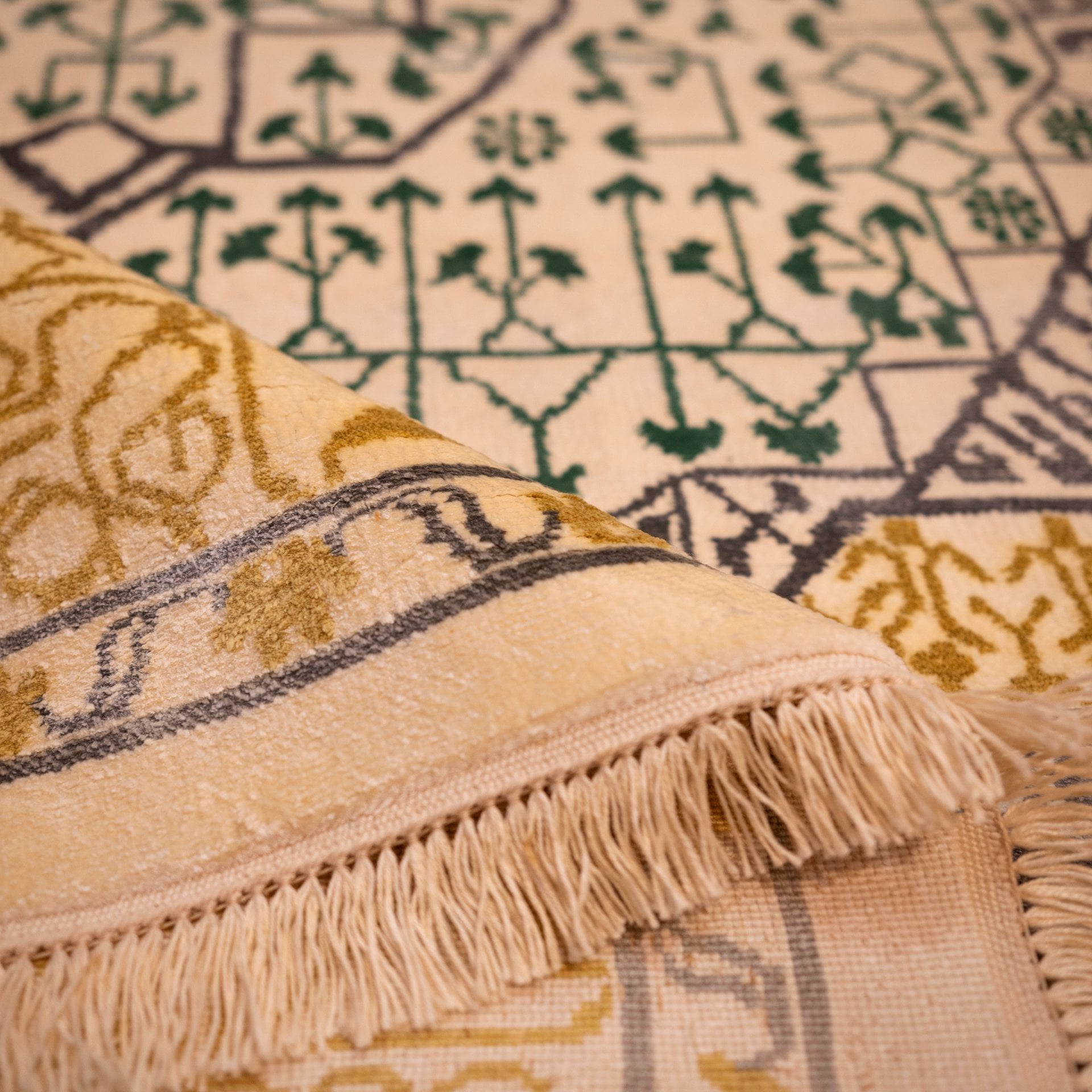 Egyptian Handmade Rug #67 - 299*193cm - Image 5