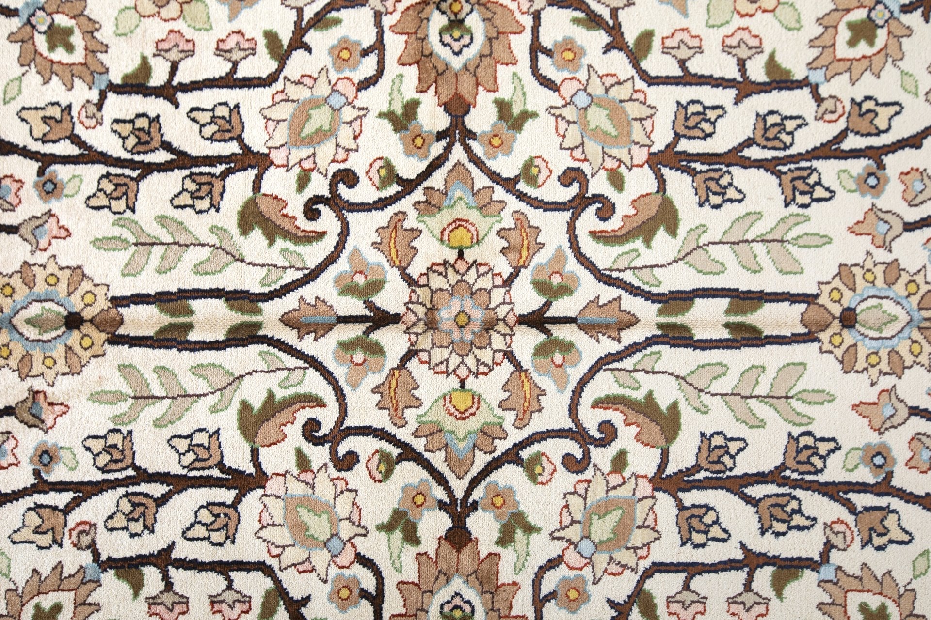 Egyptian Handmade Rug #93 - 223*156cm - Image 9