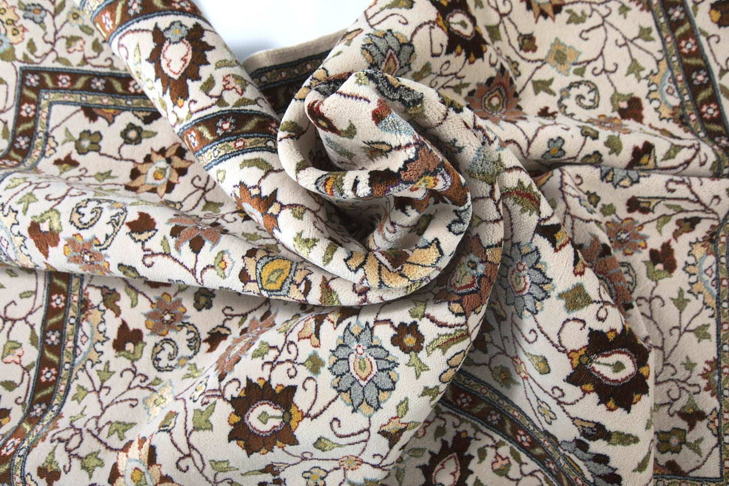 Egyptian Handmade Rug #94 - 227*155cm - Image 8