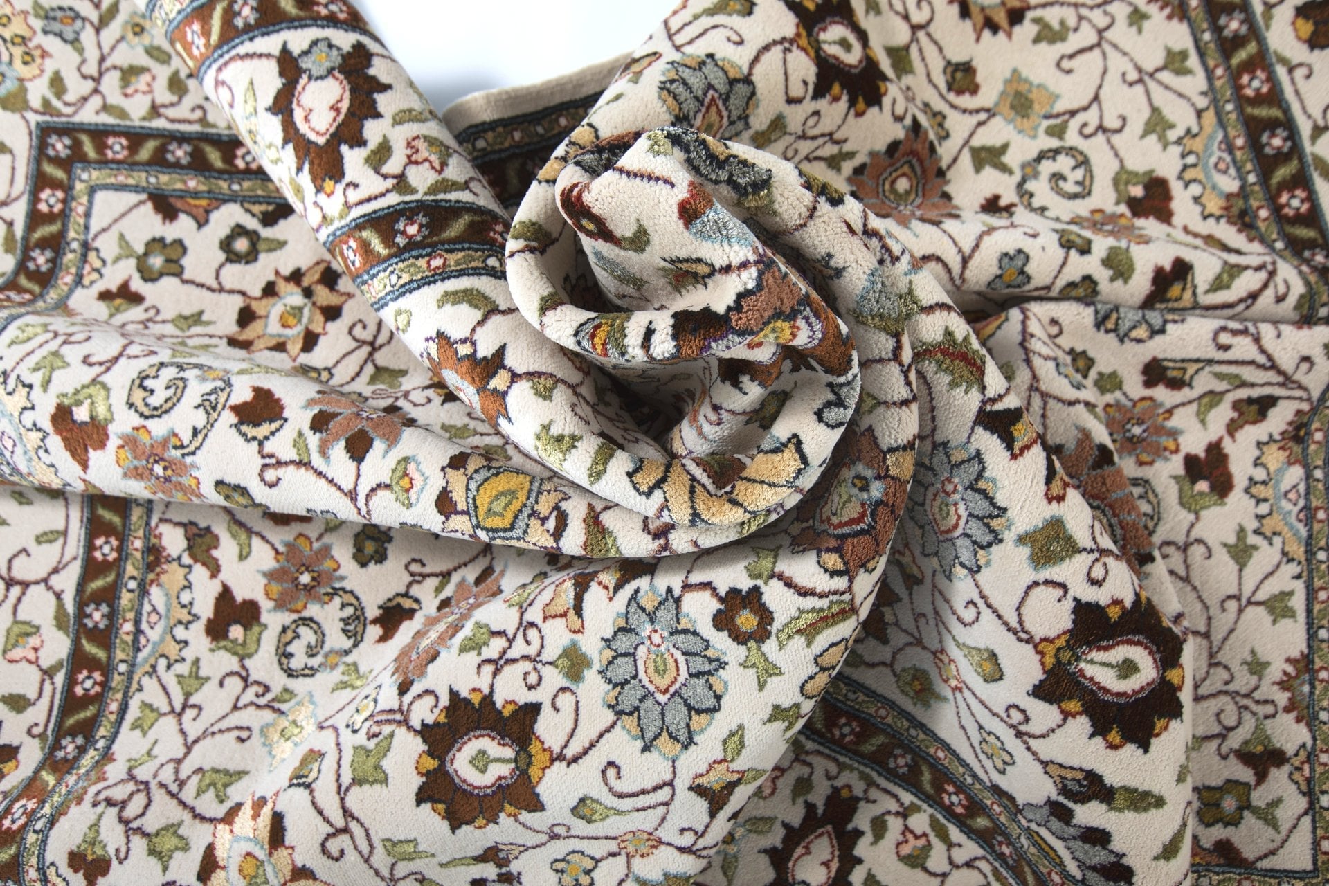 Egyptian Handmade Rug #94 - 227*155cm - Image 8