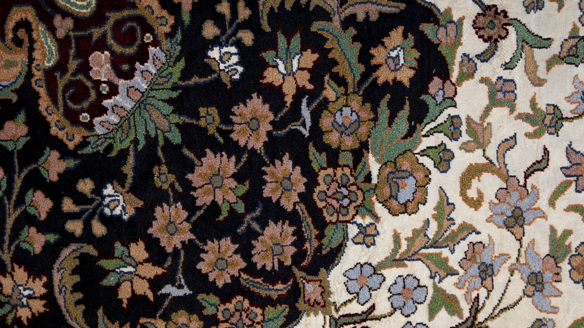 Egyptian Handmade Rug #98 - 300*390cm - Image 4